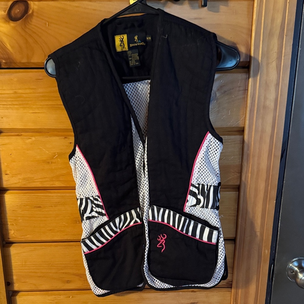 Browning Black and White Shooting Vest with Pink Highlights